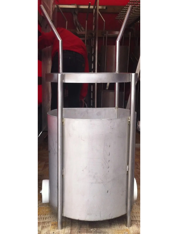 Carucior pentru afumarea cârnaților cu coș înalt