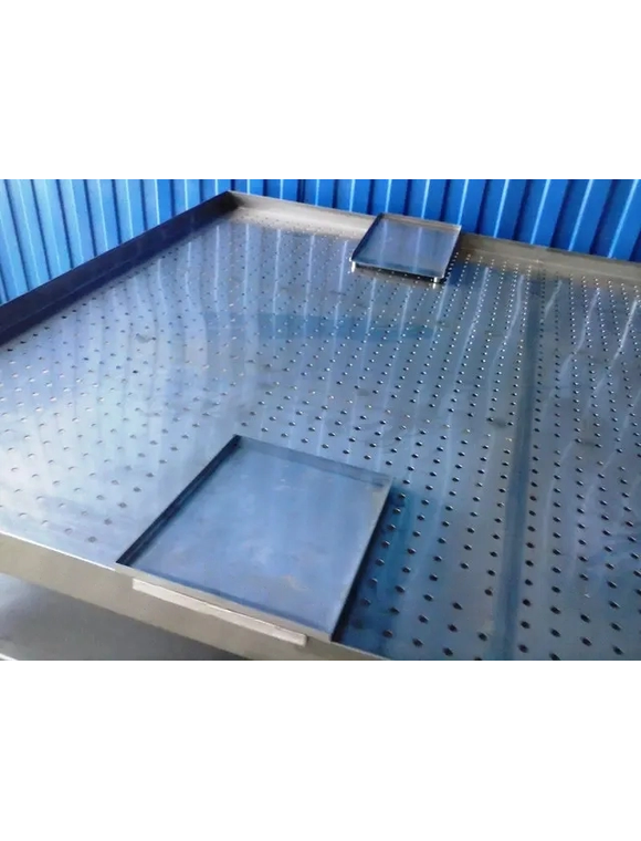 Masă perforată din oțel inoxidabil