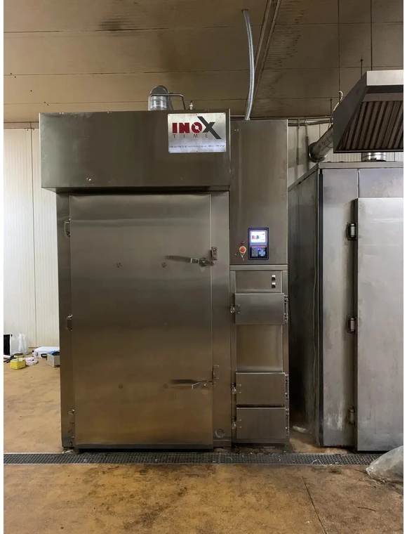 Celulă de fierbere și afumare electrică cu cameră pentru un cărucior